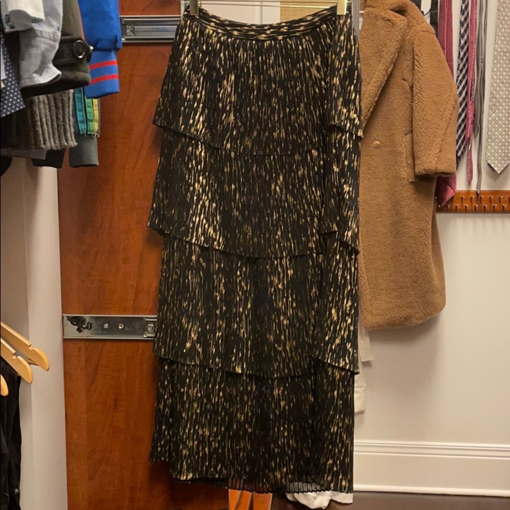 Olivia Pearson long gold and black skirt